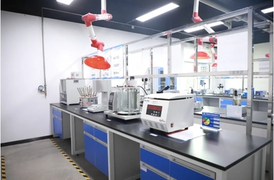 卓寶科技獨(dú)家入選省建筑防水新材料企業(yè)重點(diǎn)實(shí)驗(yàn)室建設(shè)項(xiàng)目，引領(lǐng)行業(yè)技術(shù)開發(fā)